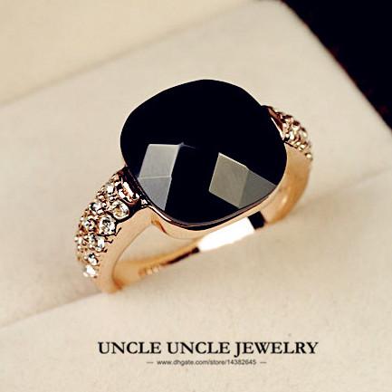 Rose Gold Color Square Black Onyx and Austrian Rhinestone Inlaid Lady Fashion Finger Ring (Gold/Silver) Wholesale 18KRGP Fashion Accessories