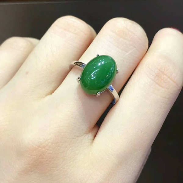 Pure silver inlaid with xinjiang hetian jade ring.