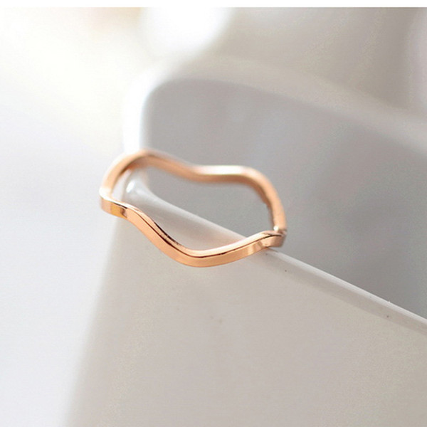 Simple Wave Fashion Gold Ring Elegant Couple Ring Joint Ring High Quality Low Price Womens First Choice For women