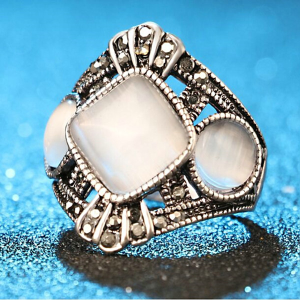 Trendy Resin big square rhombus Surface white Gem ring Imitation round 3 Three opal ring Wedding 3 Stone Rings For Women 2017 j288