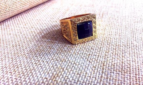 Euro-American Fashion Attractive New Non-fading Black Gemstone True Gold Electroplated Colour Preservation High-quality Men and Women Univer