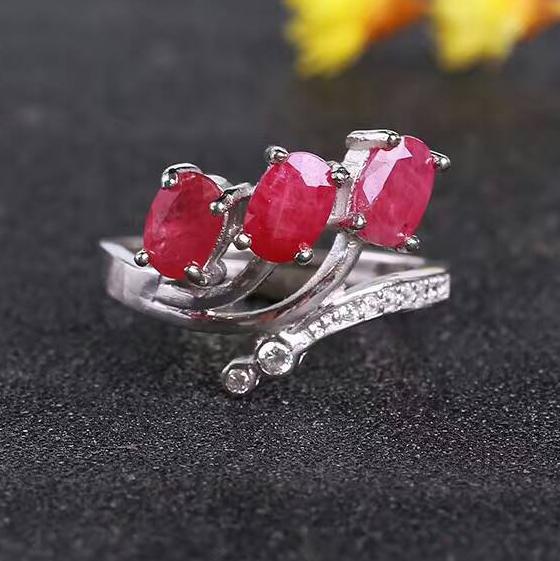 New fashion ruby ring for proposal 3 pcs 4*6 mm natural ruby solid 925 sterling silver classic 925 silver ruby ring for woman