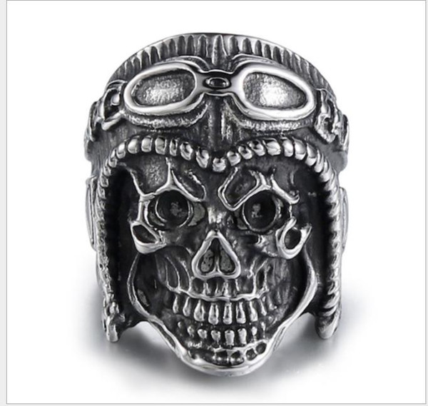 European and American exaggerated skull and big ring