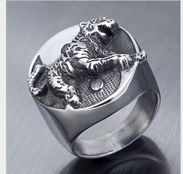 Bursting ornaments Men's Retro ring ring