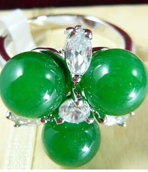 Free ShippinG wholesale beautiful design 8mm 3 green Natural Stone flower fashion ring(#7.8.9)