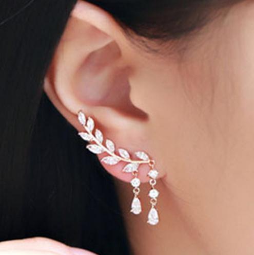 Korea Personality Micro Inlay Zircon Leaf Resin Stud Earring Long Section Crystal Zircon Prevent Allergy Stud Earring Alloy Women Jewelry