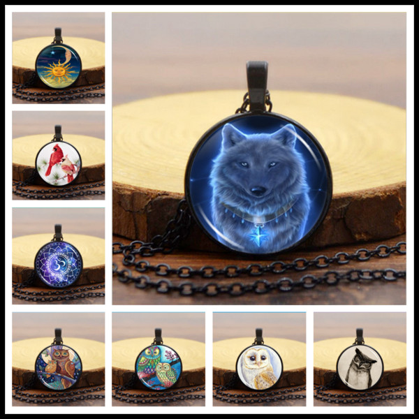 Necklace Sun Moon and Star Night GHOST WOLF Northern Cardinal Glass Northern Cardinal Gem Silver Chain Fashion(black)