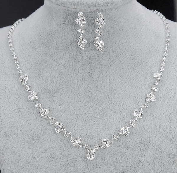 New style wedding brand Necklace Pendant Earring suit Inlaid Austria Crystal Earring Made with Swarovski Crystal Bridal Elegant Necklace set