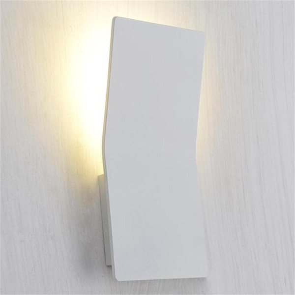 LED Indoor Wall Light Surface Mounted Bedside Lamps Modern Aluminum Sconce Lighting Living Bed Room LED Wall Luminaria 3W Reading Lighting