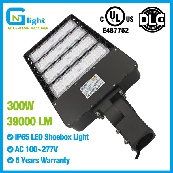 High Power 300W Daylight LED Shoebox Light IP65 Parking Area Light with Slip fitter Pole Retrofit 1000 Watt Industrial Street Light