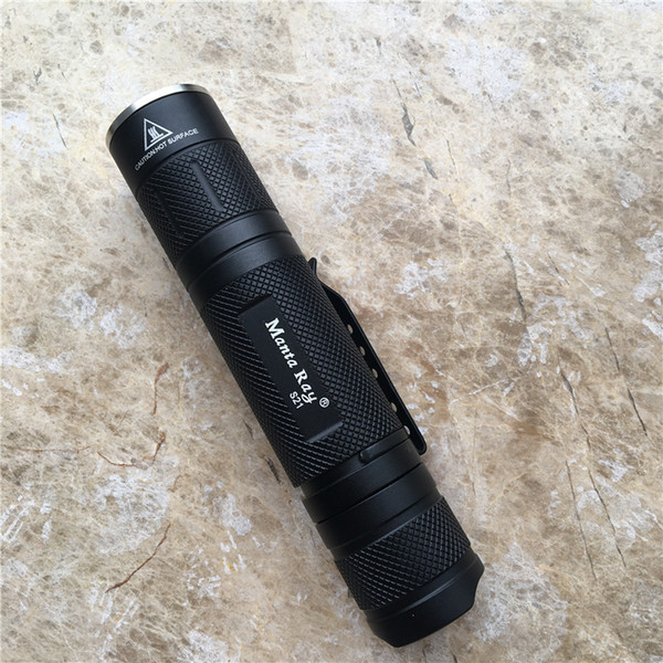 Manta Ray S21 SST20 white-yellow LED polar-less dimming 21700 battery small straight-barrel flashlight