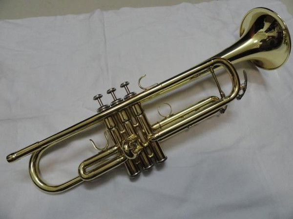 New XINGHAI XT-120 Gold Plated Surface Bb Brass Trumpet Professional Instrument For Students With Case and Accessories