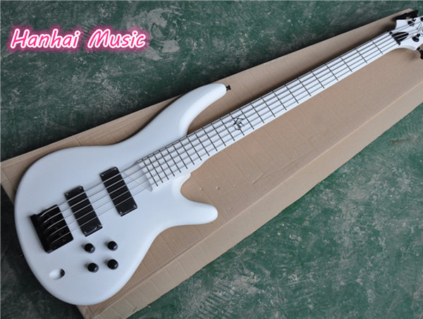 5-String Electric Bass with White Color Body,Black Hardware,Active Circuit,24 Frets and can be Customized