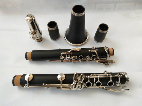 Extraordinary A key clarinet With Case Ebonite Good material and sound