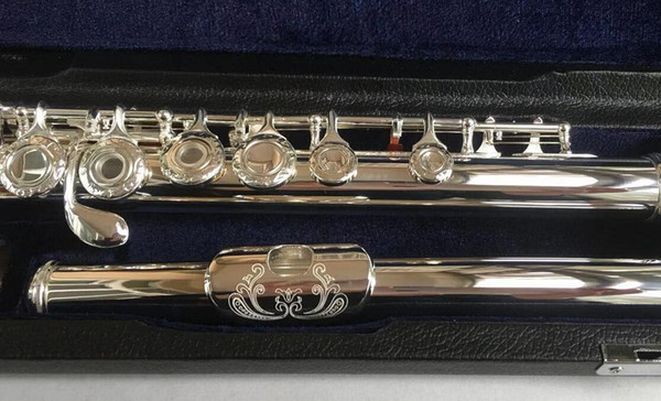 Beautiful Engraved Flute 17 Open Holes with E Split Silver Body Gold Key and Silver Plated C Tune Flute Music Performance