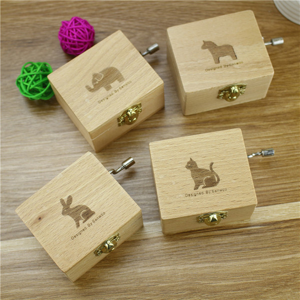 Creative elephant, cat, rabbit, beech, hand shaking music box, wooden octave box, individual novelty craft.