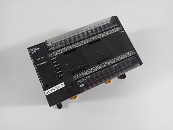 Omron PLC CP1L-M40DR-A FREE EXPEDITED shipping CP1LM40DRA USED IN BEST CONDITION