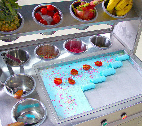 BEIJAMEI Square Pan Commercial Thailand fried ice cream machine 110v 220v fried ice cream roll machine with 10 barrels