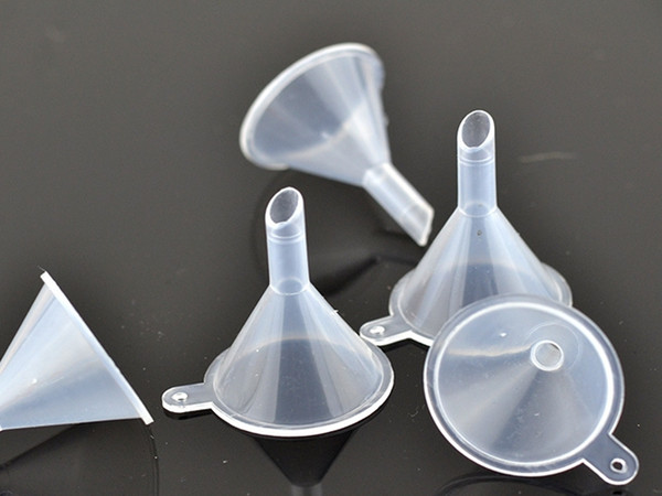 1000pcs/lot Free Shipping perfume funnel,Small Mini Plastic funnel For Perfume Liquid Essential oil Filling,Consmetic Tool- Tundish Filter