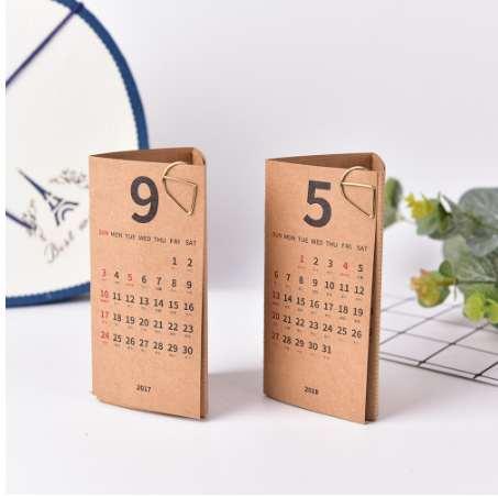 1pcs 2018 Year Simple Kraft Paper Natural White Color Planner Note Desk Table Calendar Triangle Shape