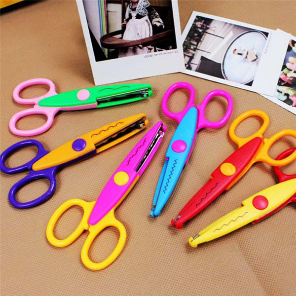 200pcs lace Scissors Metal and Plastic DIY Scrapbook Paper Photo Tools Diary Decoration Safety Scissors 6 Styles Selection AU307