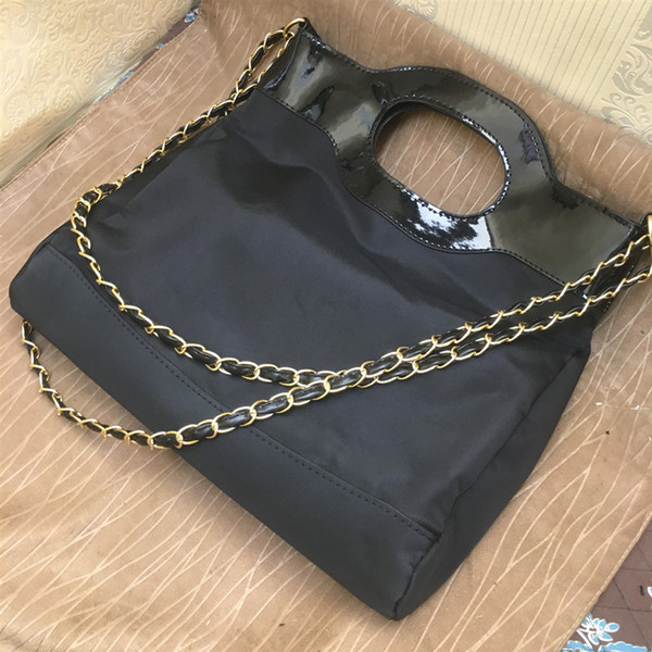 2019 New shoulder bag sequins 2 color logo makeup bag with chain strap High quality Woman Fashion handbag Wedding gift VIP