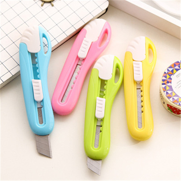 Deli 2024 mini utility knife small color paper knife fashion office supplies utility knife wholesale