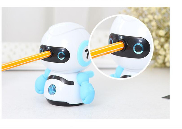 1pcs Random Hand Crank Robot Pencil Sharpener Fashion Creative Simple Pencil Tool For Kids Birthday Gift School Supplies