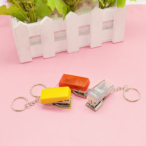 Factory direct wholesale Mini trumpet stapler key buckle student portable stapler wholesale