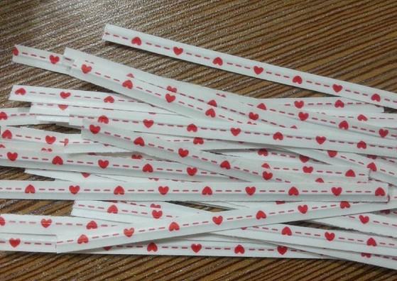 1000pcs wholesales wire twist, 9cm elegant heart in white printing bag twist tie for gift bag packaging