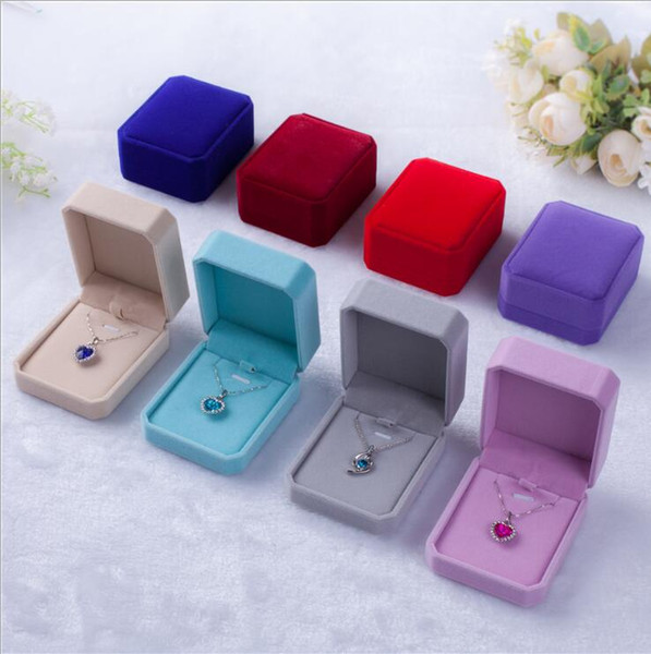 Velvet jewelry Packing Boxes, Necklace/Earrings/Ring displays case, trinket boxes ,Pendant box Jewelry Gift Boxes 7x8x4cm