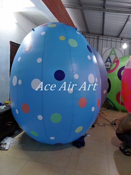 2.2m H Giant Baby Blue Inflatable Easter Eggs with colorful Dots for Pop Singer Katty Perry in California