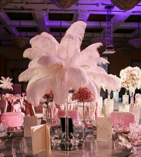 HOT SELL new 24-26 inch(60-65cm) white Ostrich Feather plumes for wedding centerpiece wedding party event decor festive decoration Z134