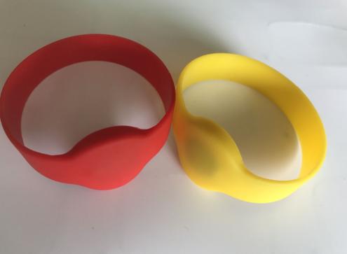 100pieces/lot 860-960MHz UHF RFID Silicone Wristband for Alien H3 Waterproof RFID Tag Proximity Watch Type