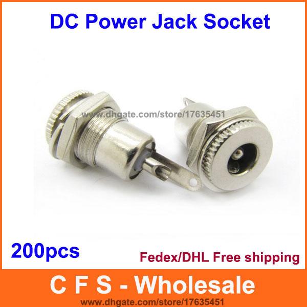 High quality 200pcs 5.5mm x 2.5mm or 5.5mm x 2.1mm DC Power Jack Socket Female Panel Mount Connector adapter Fedex / DHL Free shippinng