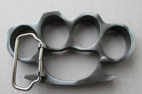 Self-defense QTY1 Entertain wild hope BRASS KNUCKLE DUSTERS