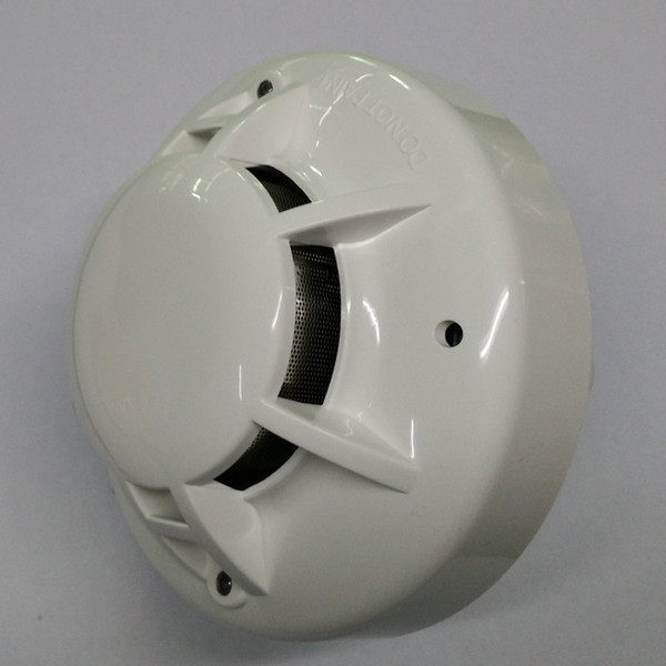 DC powered 4 wires smoke detector with reply output ompatible with all conventional security alarm system