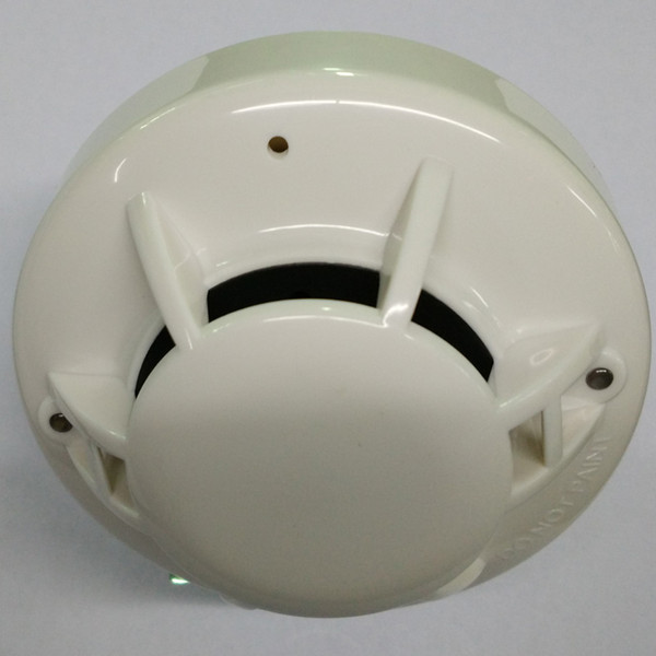 DC powered 4-wire heat detector alarm with replay output