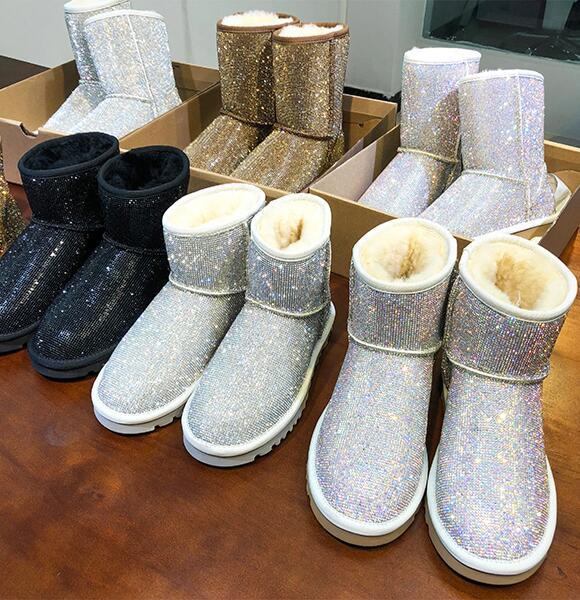 18 winter new short boots sheep fur one rhinestone full diamond snow boots warm waterproof women's shoes in the large size