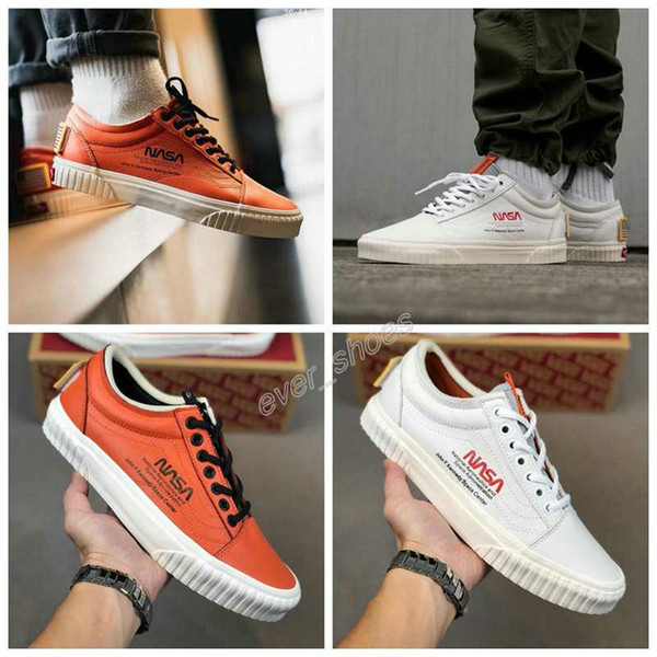 2019 New Vans NASA Space Voyager Old Skool True White Orange Canvas Designer Shoes Fashion Women Mens Casual sneakers 35-44