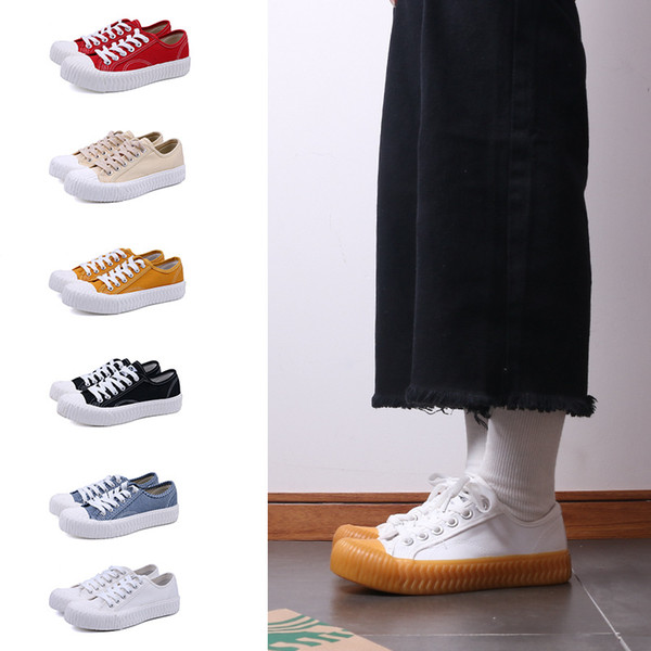 2019 New low-help canvas shoes, women's shoes, pure color pairs, plate shoes, street photos, casual shoes.