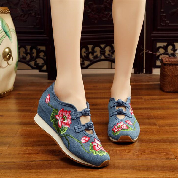 Retro high heels for women Lotus pattern old Beijing embroidered cloth shoes Ethnic style Oxford high casual shoes X77