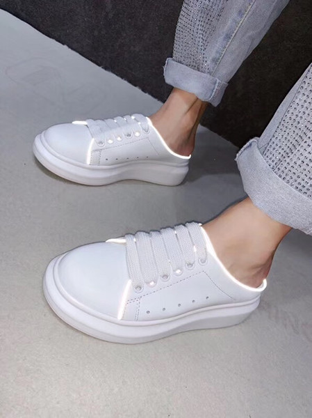 Designer Brand OVERSIZED SNEAKER features large flat laces women rubber sole SNEAKER Leather lace-up3M reflection sneaker