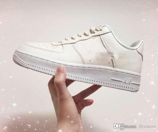 New Luxury Shoes Force Womens 1 AF1s Casual Shoes White Sneakers Fashion Luxury Designer Women Shoes Designer Qinmin123 Sneakers