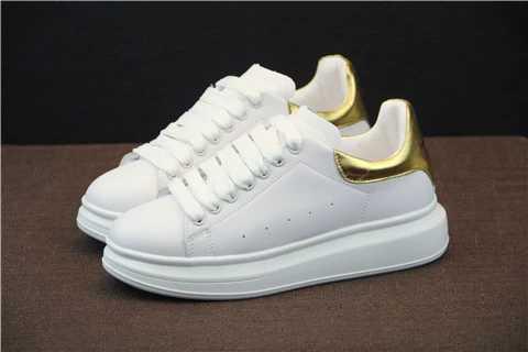 New men's and women's wear, luxury white shoes, flat shoes, casual women's wear, black, red and pink sports shoes