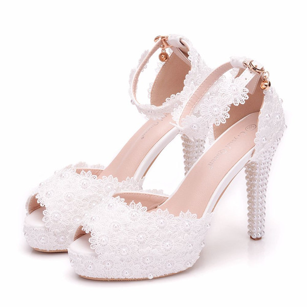 Crystal Queen White Lace Flower Sandals Open Toe Pumps Dress Party Shoes 11CM Thin Platform High Heel Sandals Women Weding Shoes