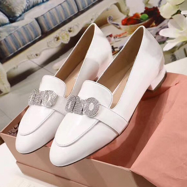 European brand shoes Fashion Leather Flat Shoes Ladies Designer Sandals High quality leather shoes size35-39