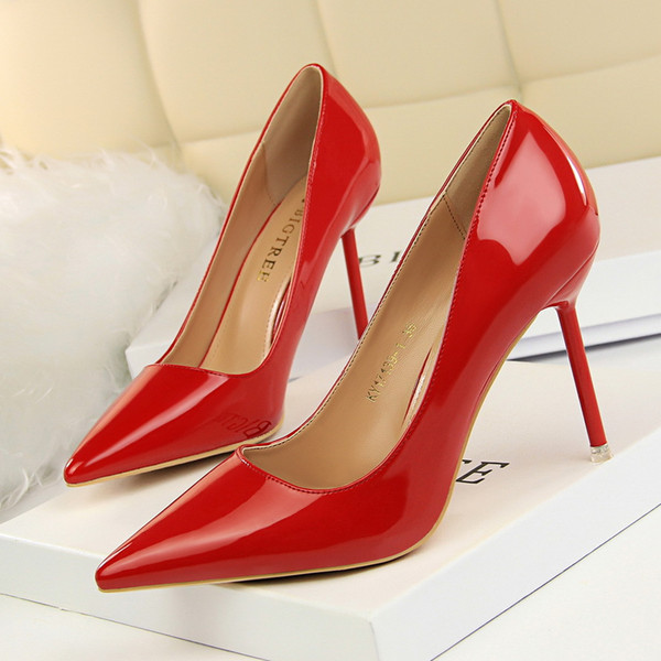 Slip-on Lady Dress Shoes Sexy Women Pumps Heels PU Leather Pointed Toe Thin High Heels Festival Party Wedding Shoes Formal Pumps GWS285