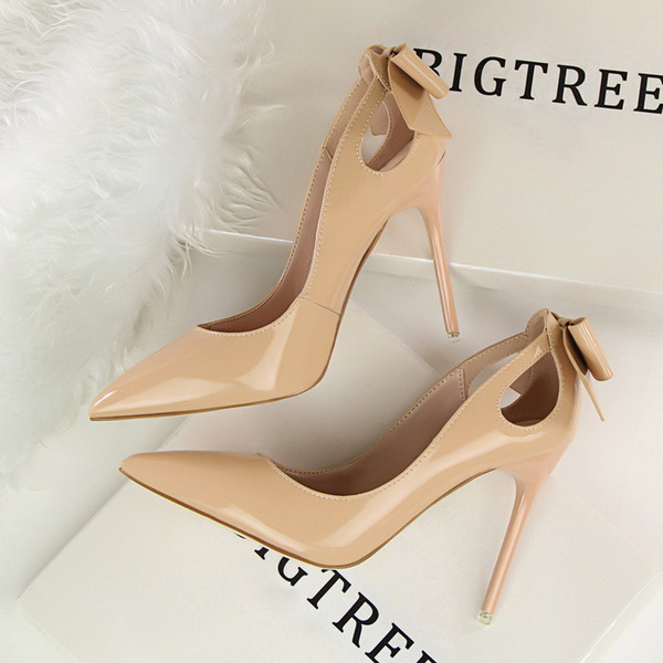 Fashion Bowknot Lady Dress Shoes Sexy Women Pointed Toes High Heels Patent PU Festival Party Wedding Shoes Slim Formal Pumps W16S122