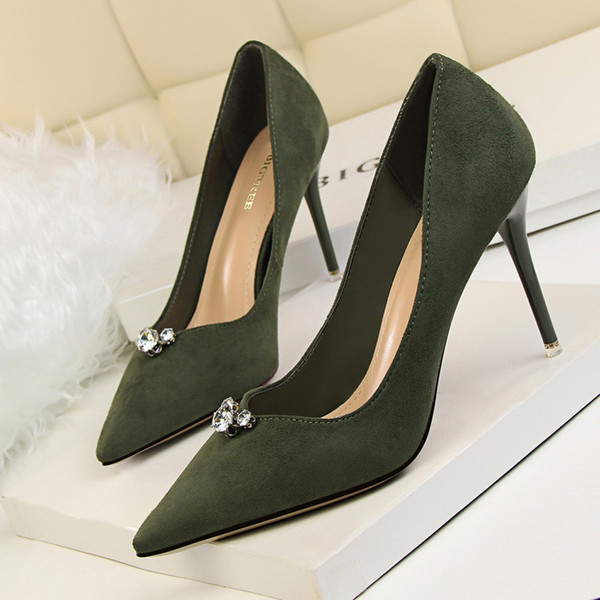 Fashion Elegant Lady Dress Shoes Sexy Women Pointed Toes High Heels Suede Festival Party Wedding Shoes Slim Rhinestone Formal Pumps W16S120